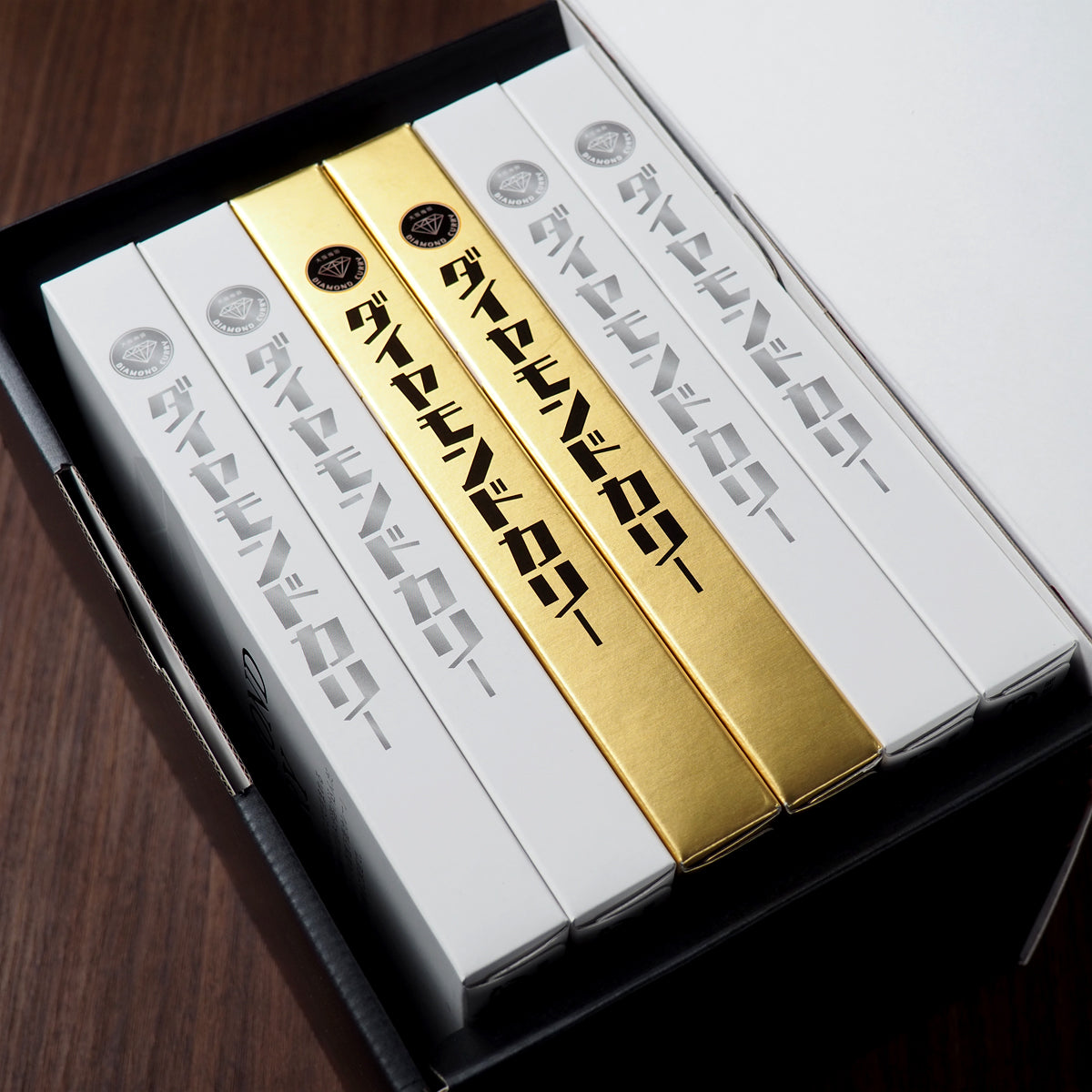 【化粧箱入り】2種食べ比べカレーセット（スタンダード4個+トマト2個）